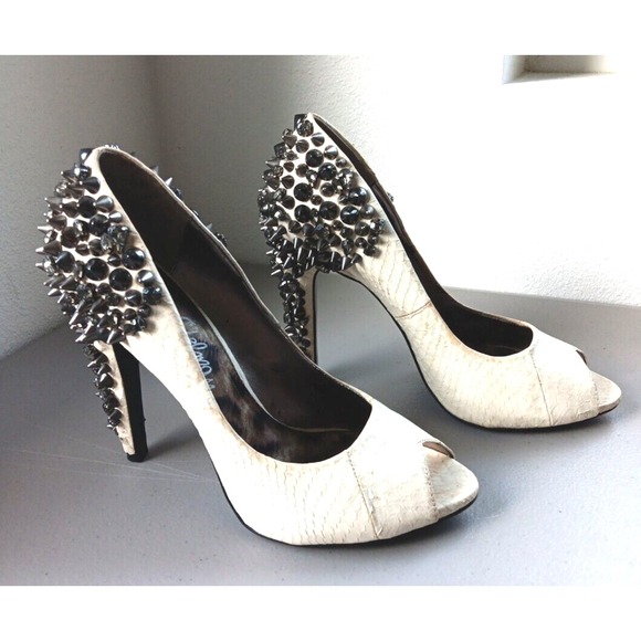 Sam Edelman Shoes - Sam Edelman Shoes‎ Womens 8M Peep Toe Cream Leather Metal Spikes Punk Rock Biker
